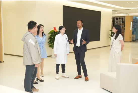 張廣斌教授